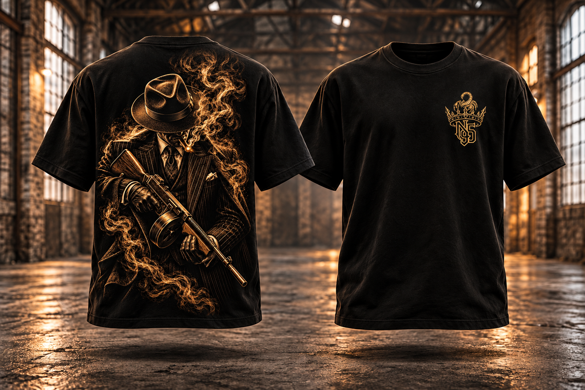 THE ENFORCER — Rückenmotiv und passendes Brustlogo auf schwebenden schwarzen T-Shirts